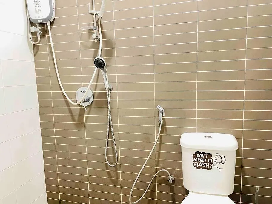 Апартаменты Mount Austin Palazio High Floor Studio W Balcony 2-4Pax With Tv Box 5Mins Aeon B213 Джохор-Бару