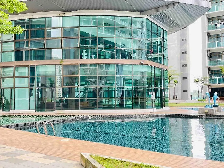 Mount Austin Palazio High Floor Studio W Balcony 2-4Pax With Tv Box 5Mins Aeon B213 Джохор-Бару 0*,