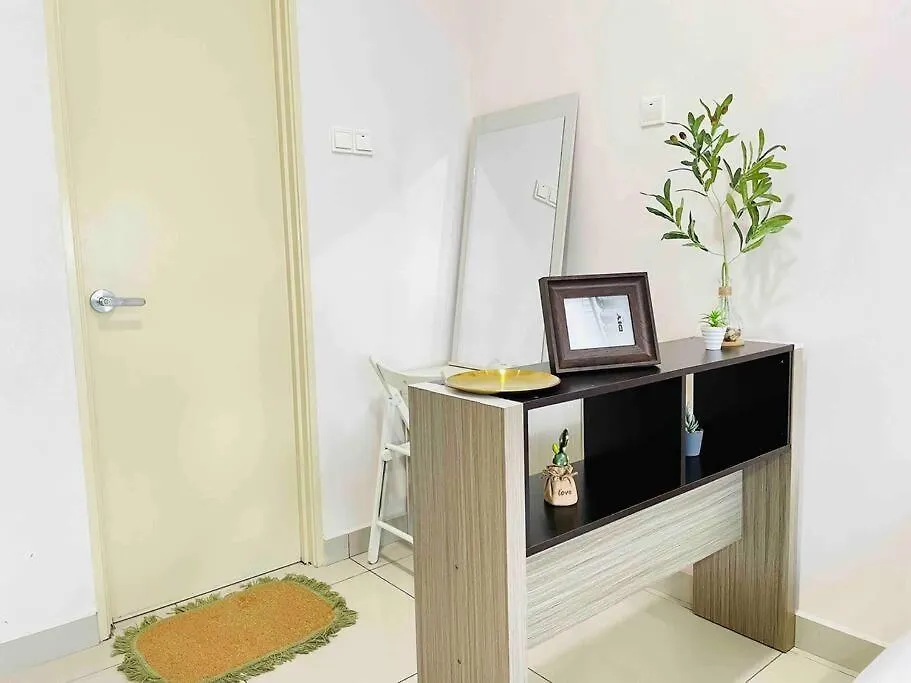 Апартаменты Mount Austin Palazio High Floor Studio W Balcony 2-4Pax With Tv Box 5Mins Aeon B213 Джохор-Бару
