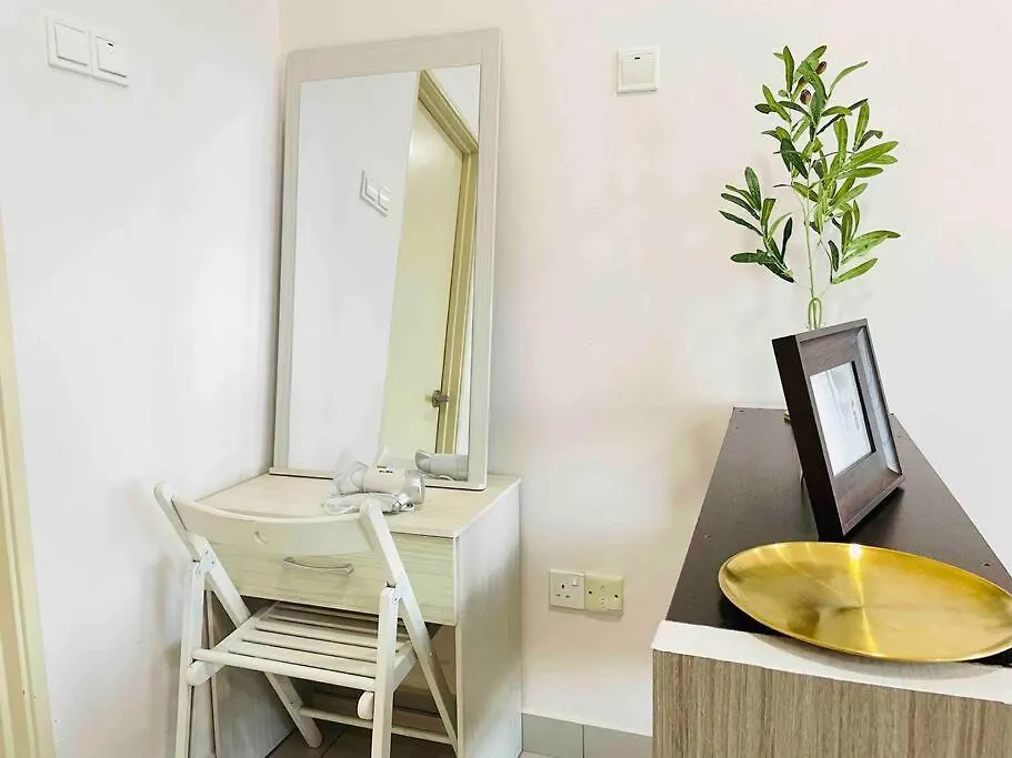 Mount Austin Palazio High Floor Studio W Balcony 2-4Pax With Tv Box 5Mins Aeon B213 Джохор-Бару Апартаменты